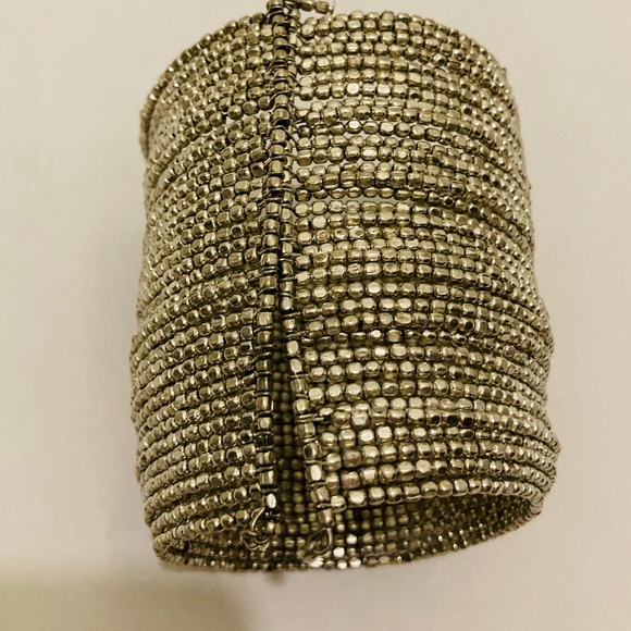 Beaded silver cube cuff bracelet - Picture 4 of 4